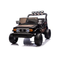 Elektrické autíčko Toyota FJ Cruiser XXL s pohonom 4x4, licencované (Dvojmiestne), Pieskovo čierne, Prenosná lítiová batéria, Vysoký podvozok, Dve sedadlá, Odpružená zadná náprava, 2,4 GHz Diaľkový ovládač, MP3 prehrávač s Bluetoothom, LED svetlá