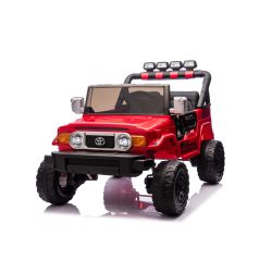 Elektrické autíčko Toyota FJ Cruiser XXL s pohonom 4x4, licencované (Dvojmiestne), červené, Prenosná lítiová batéria, Vysoký podvozok, Dve sedadlá, Odpružená zadná náprava, 2,4 GHz Diaľkový ovládač, MP3 prehrávač s Bluetoothom, LED svetlá